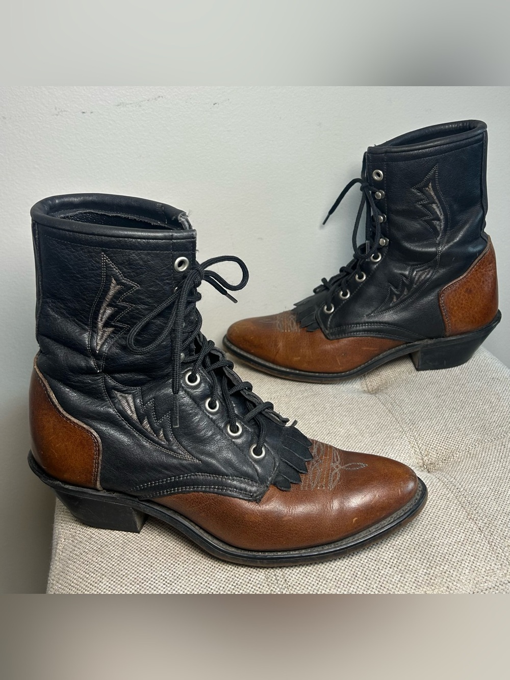 Vintage Laredo Kiltie Roper Lace Up Boots Women’s Size 7M Leather Western Cowboy